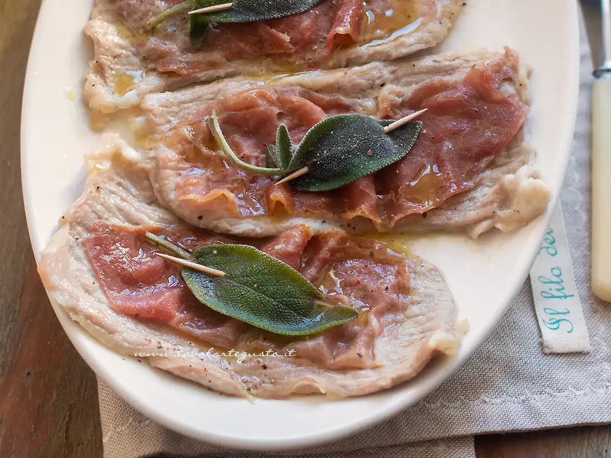 Saltimbocca alla romana morbidi e saporiti in padella