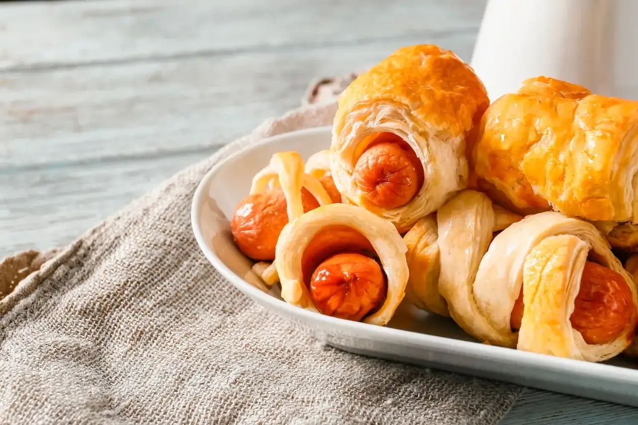 Rustici con wurstel - La ricetta perfetta per buffet!