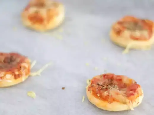 Pizzette di sfoglia croccanti - La ricetta perfetta