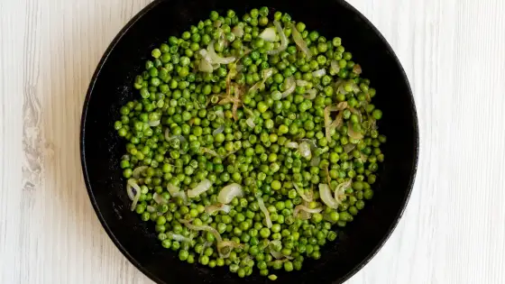 Piselli in padella perfetti - La ricetta che non sbaglia mai