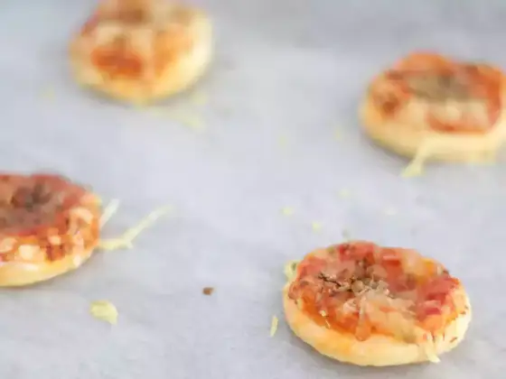 Pizzette di sfoglia croccanti - La ricetta perfetta